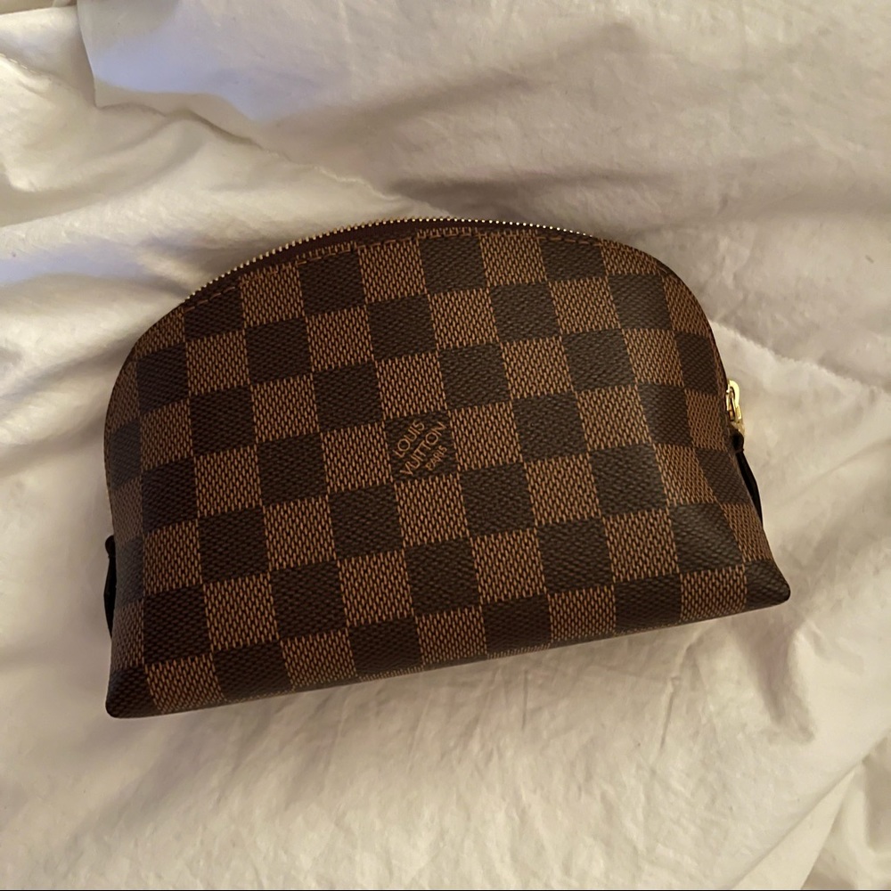 louis vuitton cosmetic pouch